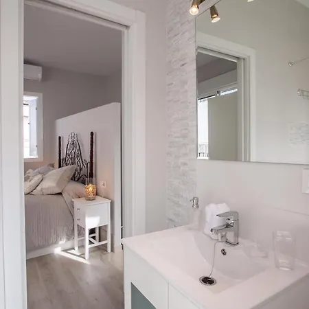 Atico Duplex Gran Terraza ↑ Calidades 2 Hab 2banos Sewilla